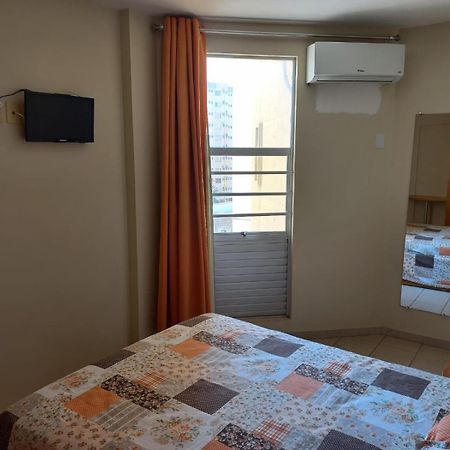 Prive Das Thermas 01 - Ar Split Nos 2 Quartos, Ventilador Na Sala, Purificador Soft Gelada Natural كلدس نوفاس المظهر الخارجي الصورة